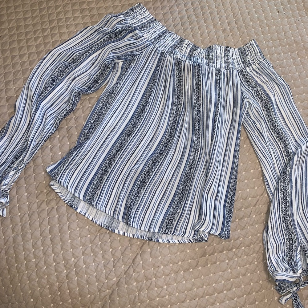 Socialite TILLYs off shoulder boho blouse
